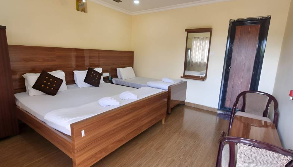 book-best-hotels-in-satkosia-during-your-family-tour
